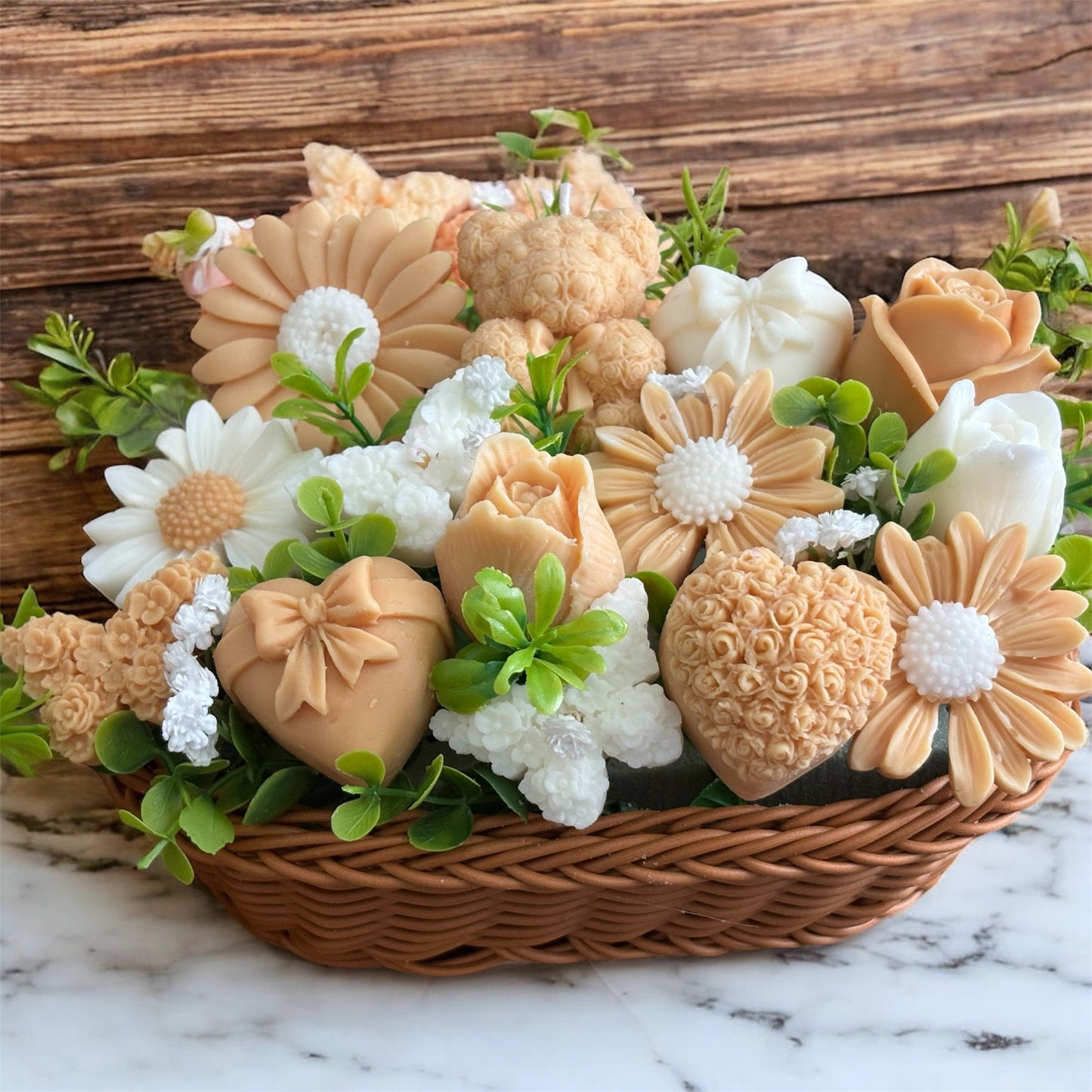 Bouquet Soy Wax Candles/Wax Melts In willow basket