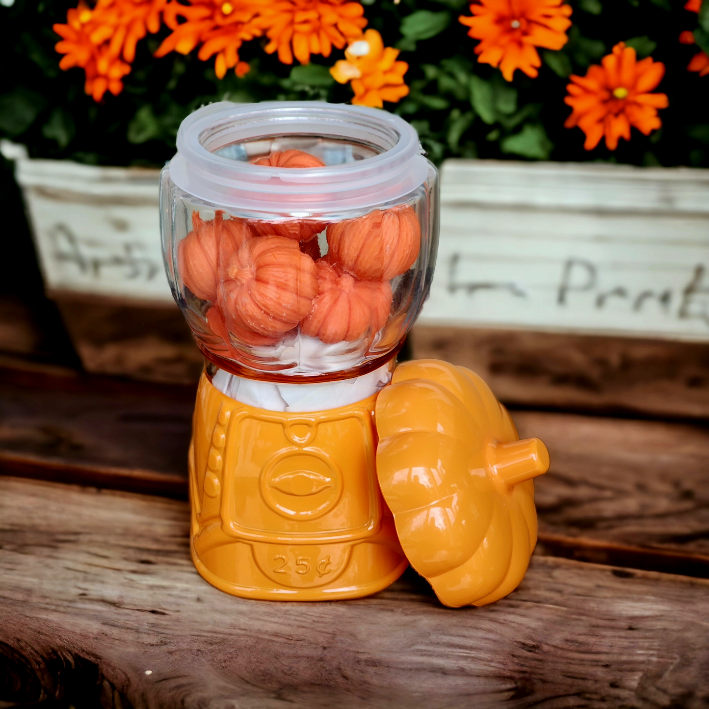 Pumpkin Wax Melts In Decorative Gumball Pumpkin Shaped Container