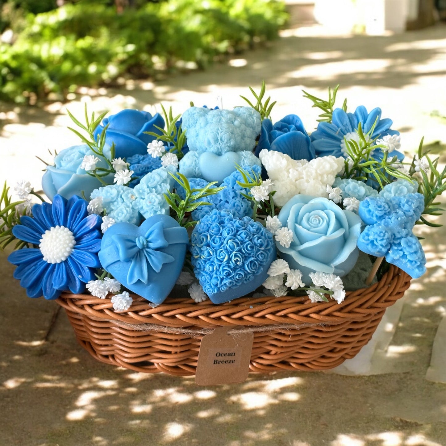 Bouquet Soy Wax Candles/Wax Melts In willow basket
