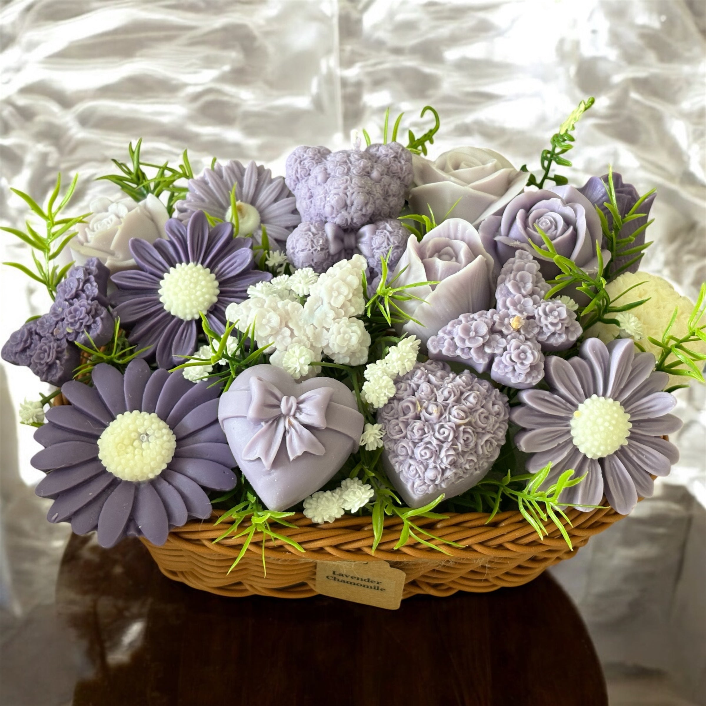 Bouquet Soy Wax Candles/Wax Melts In willow basket